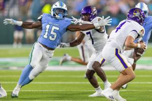 Tulane survives against Army without injured star linebacker Sam Howard