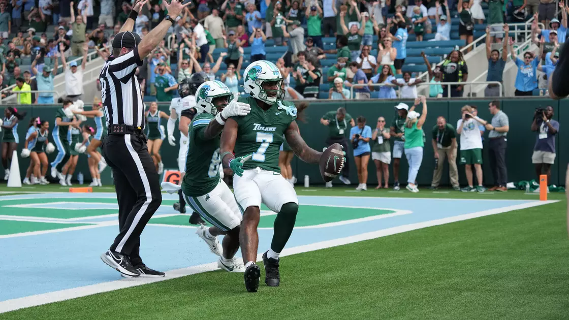 Football Earns Wild 24-17 Win Over Army On Last-Minute Drive