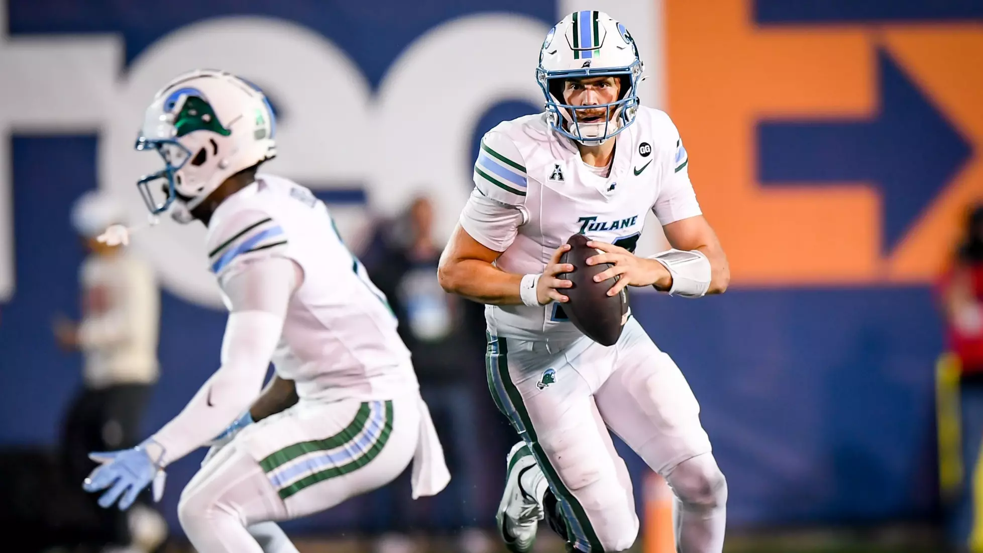 Football’s Jake Retzlaff Named A Manning Award Star of the Week