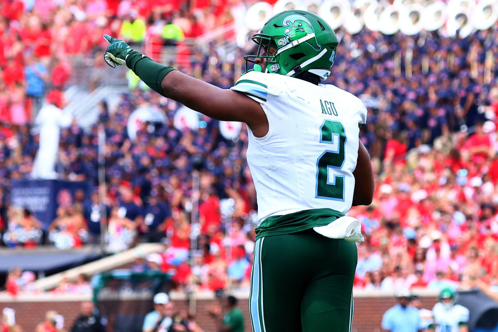 Tulane Defense Gets Stronger With Another Key Linebacker Returning for 2026